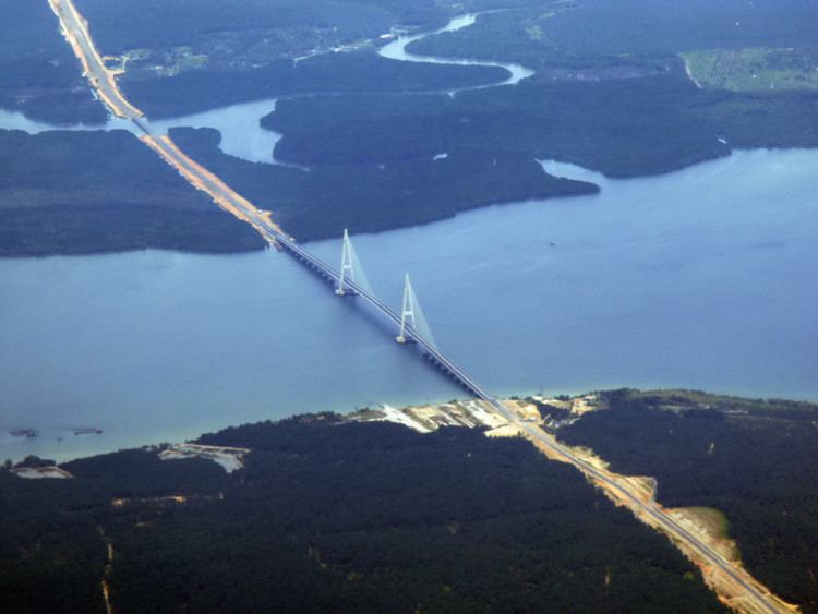 Sungai Johor Bridge httpsuploadwikimediaorgwikipediacommonsbb
