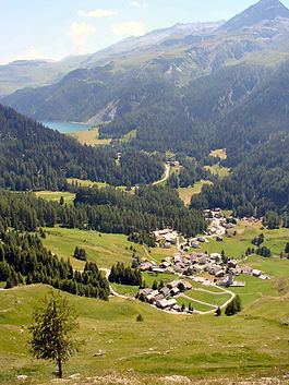 Sur, Switzerland httpsuploadwikimediaorgwikipediacommonsthu