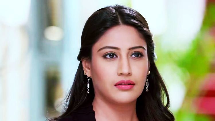 Surbhi Chandna Surbhi Chandna Height Weight Age Affairs Bra Size and Much More