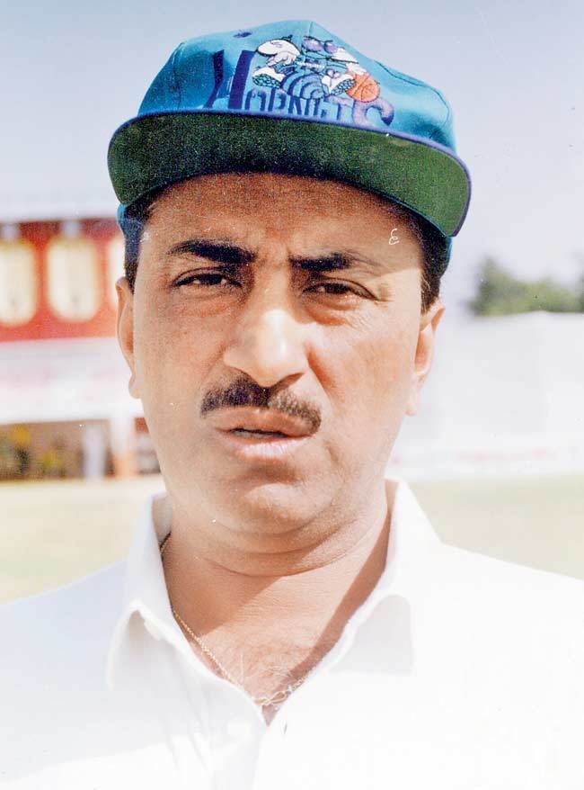 Surinder Khanna (Cricketer)