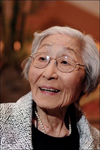 Susan Ahn Cuddy Susan Ahn Cuddy First Asian American Woman in US Navy Dies at 100