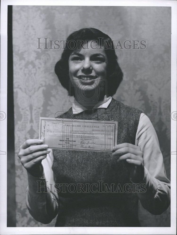 Susan Sandler 1957 Press Photo Susan Sandler American writer professo Historic