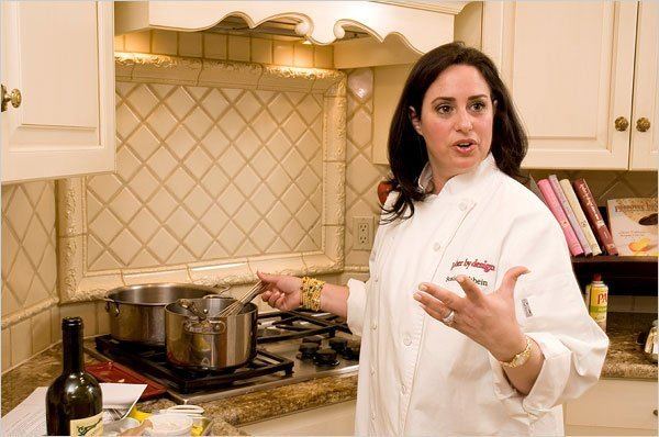 Susie Fishbein One Cook Thousands of Seders The New York Times