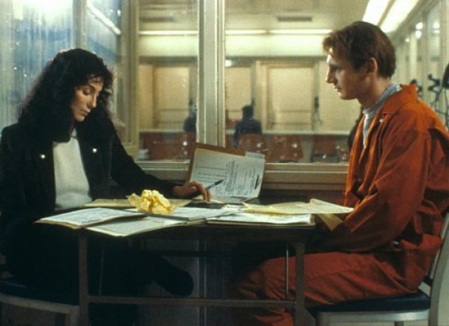 Suspect (1987 film) Suspect 1987 Starring Cher Dennis Quaid Liam Neeson Three
