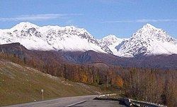 Sutton-Alpine, Alaska httpsuploadwikimediaorgwikipediacommonsthu