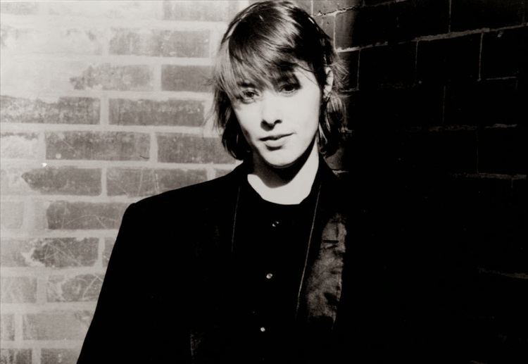 Suzanne Vega A CHAT WITH SUZANNE VEGA AAA Music