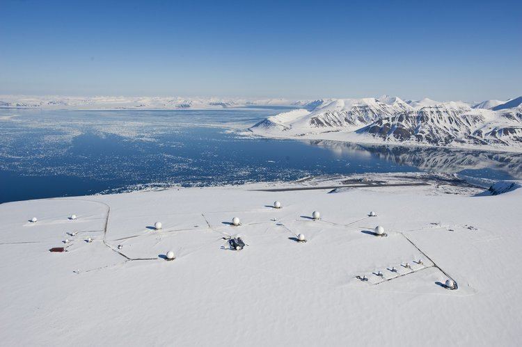 Svalbard Satellite Station SSTL installs new ground station in Svalbard