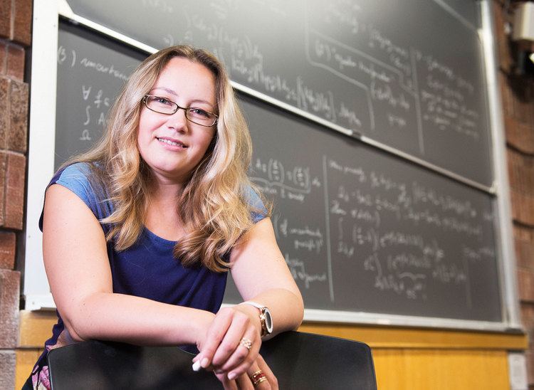 Svitlana Mayboroda Mathematicians Tame Rogue Waves Lighting Up Future of LEDs Quanta