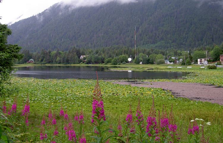 Swan Lake (Alaska)