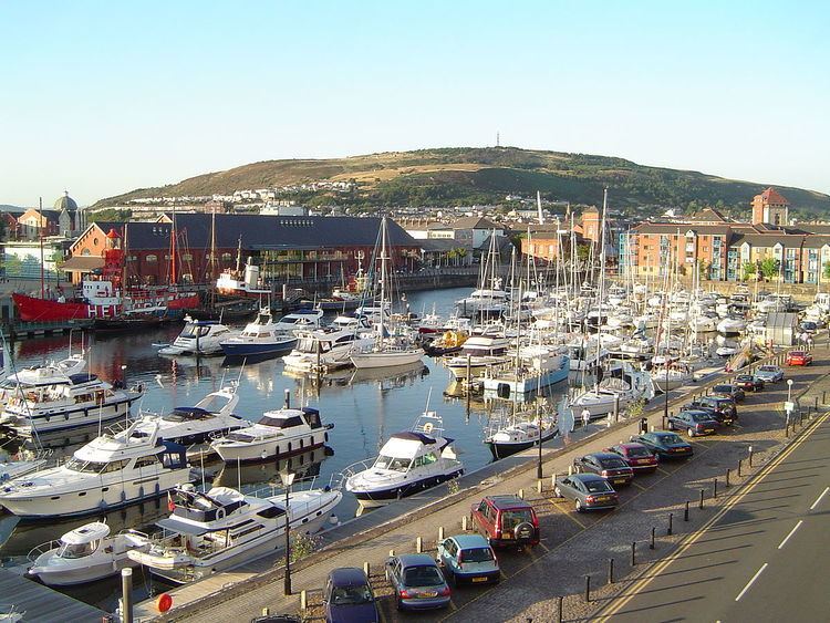 Swansea Marina httpsuploadwikimediaorgwikipediacommonsthu