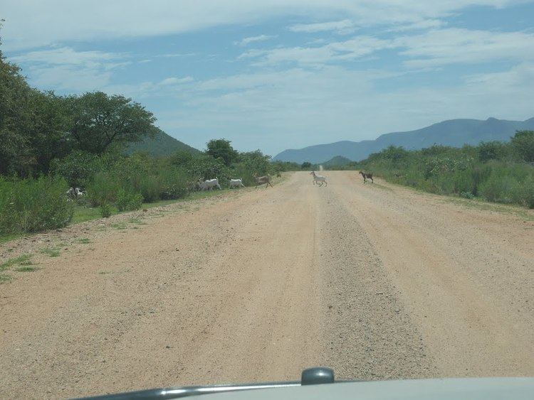 Swartbooisdrift Panoramio Photo of The road between Swartbooisdrift and Opuwo Namibia