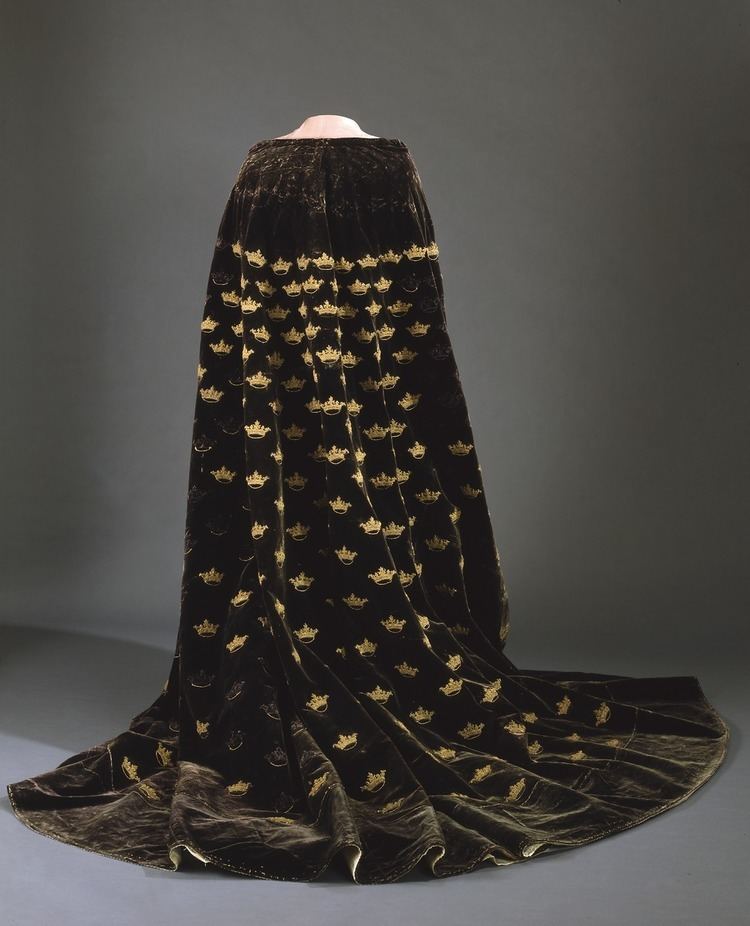 Swedish coronation robes
