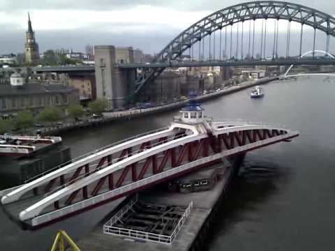 Swing bridge Newcastle Swing Bridge opening YouTube