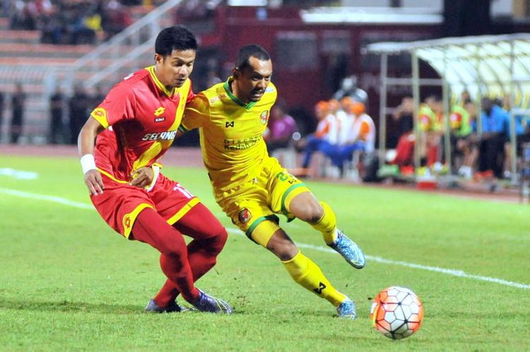 Syazwan Zainon Kedah 39Universiti39 Bola Sepak Buat Syazwan Zainon Bola Sepak mStar