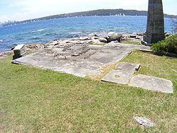 Sydney Harbour anti-submarine boom net httpsuploadwikimediaorgwikipediacommonsthu