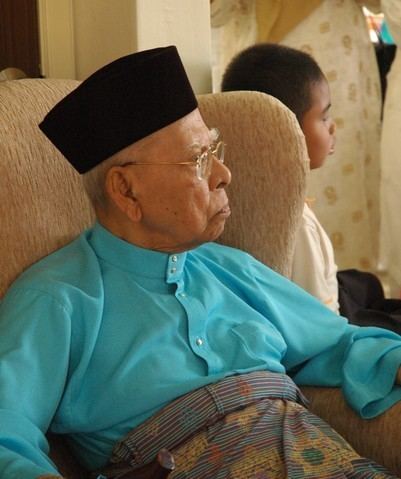 Syed Zahiruddin Tun Syed Zahiruddin 1918 2013 Genealogy