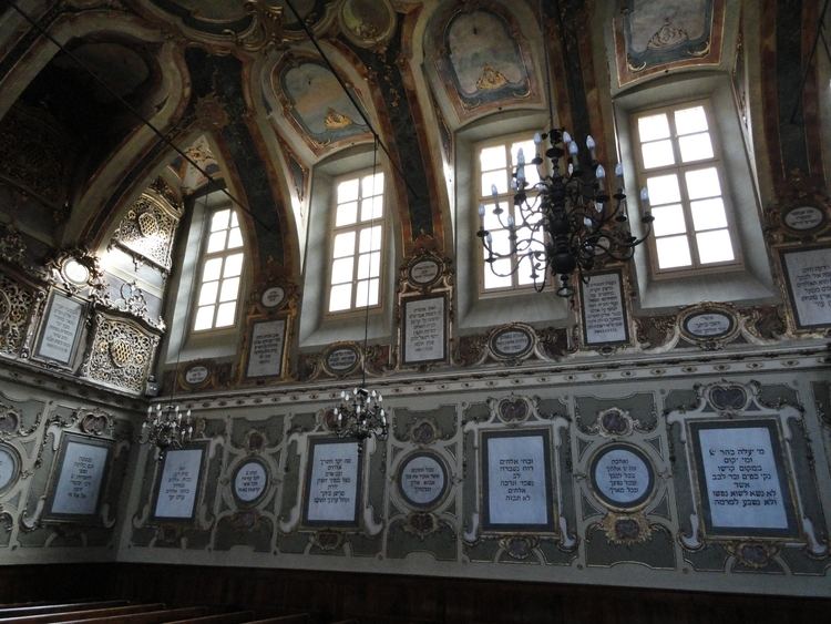 Synagogue of Casale Monferrato FileCasale MonferratoSynagogue Fenetres et inscriptionsjpg