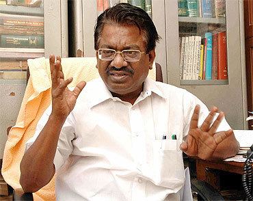 T. K. S. Elangovan DMK Spokesperson T K S Elangovan on Raja 2G and the