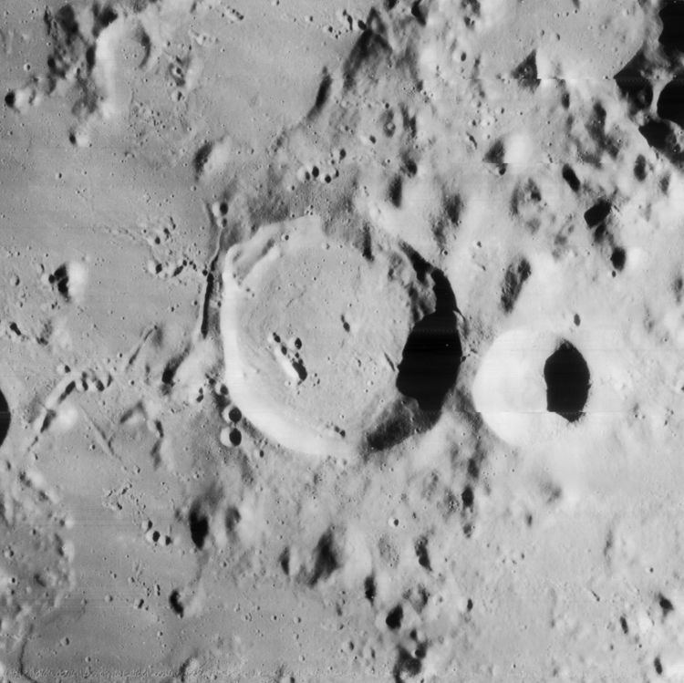 T. Mayer (crater)