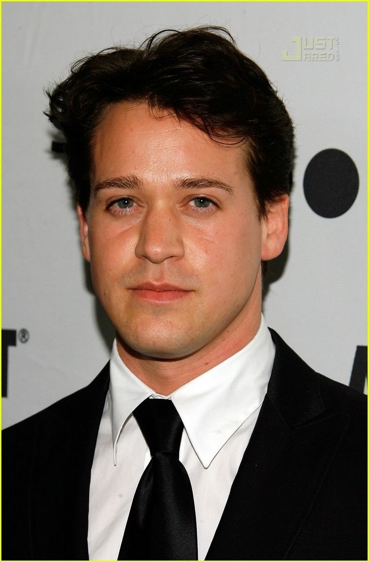 T. R. Knight T R Knight Quotes QuotesGram