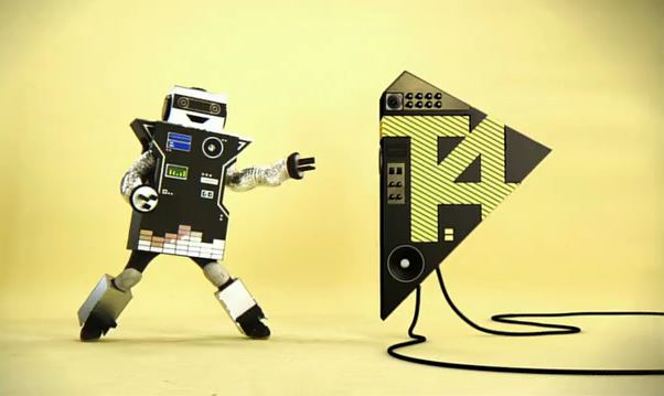T4 (Channel 4) Channel 4s T4 Idents by Double G Studios Robots Playing w 3D