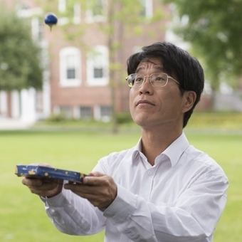 Tadashi Tokieda Toys in Applied Mathematics Radcliffe Institute for Advanced Study