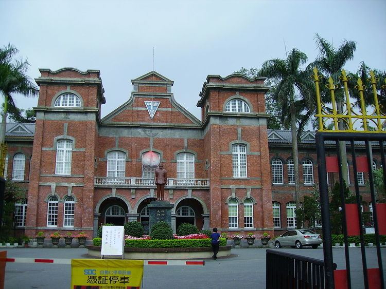 Taipei Municipal Jianguo High School