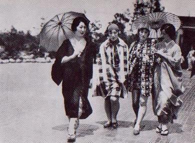 Taishō period The Moga Modern Girls Japanese women Taisho period 191226