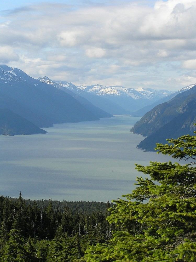 Taiya Inlet httpsuploadwikimediaorgwikipediacommonsbb