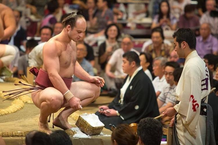Takanoyama Shuntarō The Skinny Side of Sumo Performance OZY