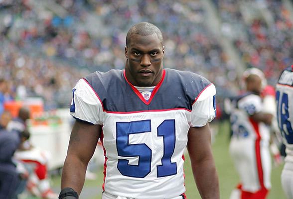 Takeo Spikes Takeo Spikes back in Buffalo to Lead the Charge on Sunday