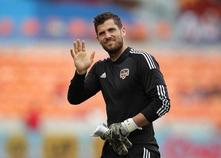 Tally Hall (soccer) Dynamo39s Hall motivated by wife39s drive Houston Chronicle