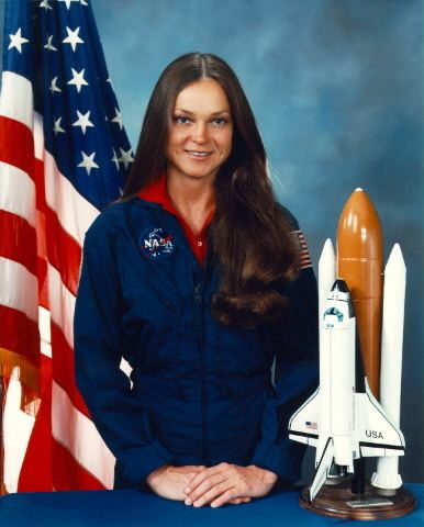 Tamara E. Jernigan Astronaut Bio T Jernigan 398