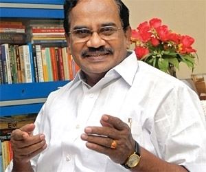 Tamilaruvi Manian An intellect decides to boycott elections for the cause of