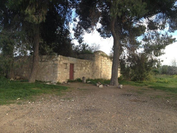 Tamim al-Dari Panoramio Photo of Shrine of Tamim alDari one of Prophet