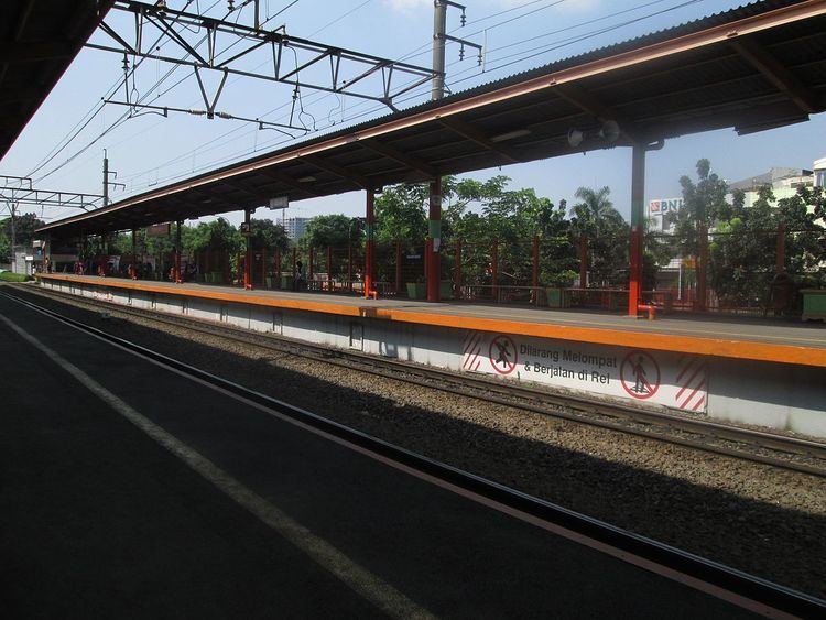 Tanjung Barat railway station