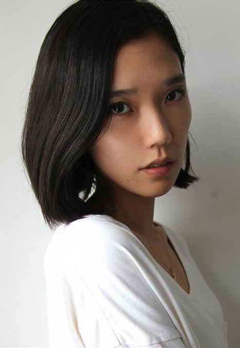 Tao Okamoto Modelturnedactress Tao Okamoto gets ready for her