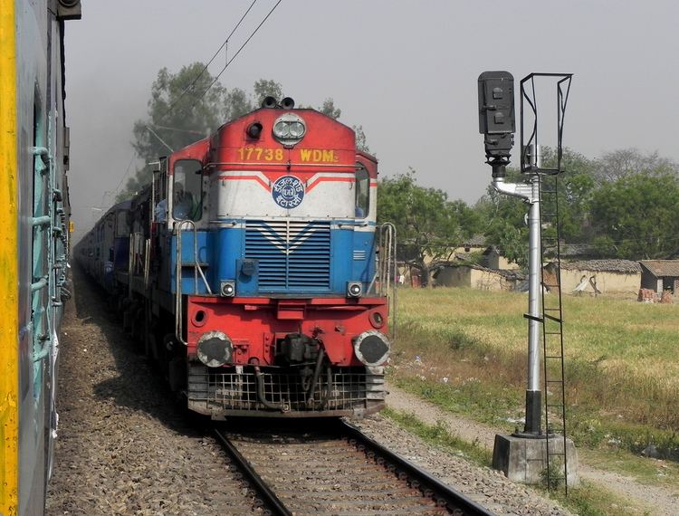 Tapti Ganga Express httpsuploadwikimediaorgwikipediacommons66