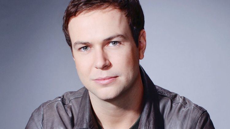 Taran Killam Upcoming Events 39Ask Me Another39 with VIP Taran Killam