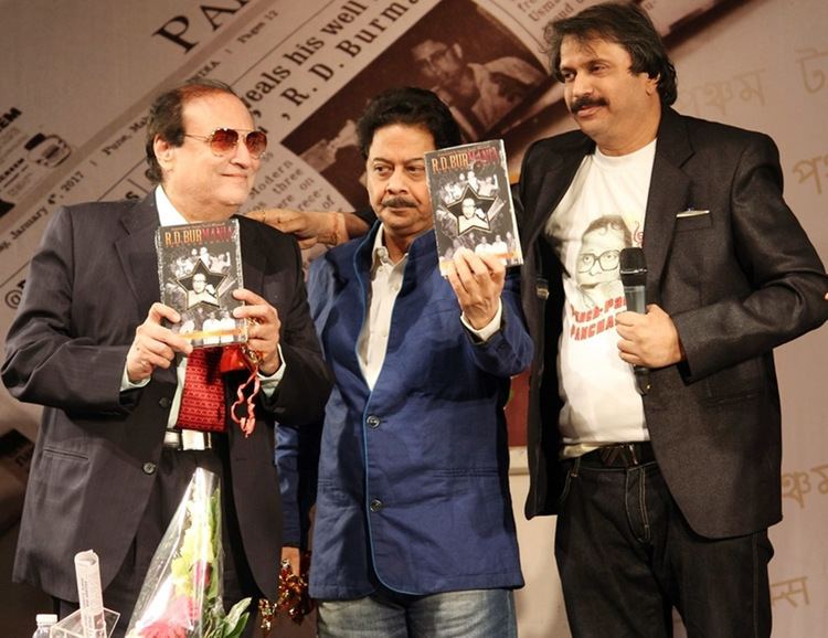 Tariq Khan (actor) Aamir Khans rockstar cousin Tariq Khan releases book RD BurMania