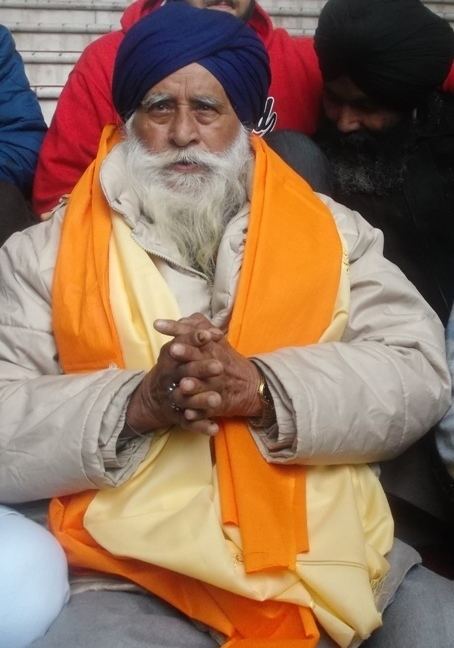 Tarlok Singh (economist) Shaheed Satwant Singhs father Bapu Tarlok Singh passed away