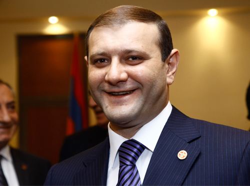 Taron Margaryan Taron Margaryan elected new Mayor of Yerevan Mediamaxam