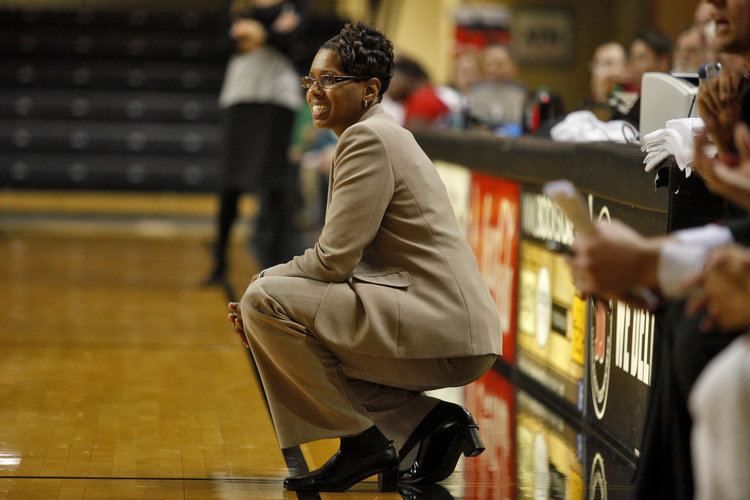 Tasha McDowell Cincinnati hires former WMU womens basketball coach Tasha McDowell