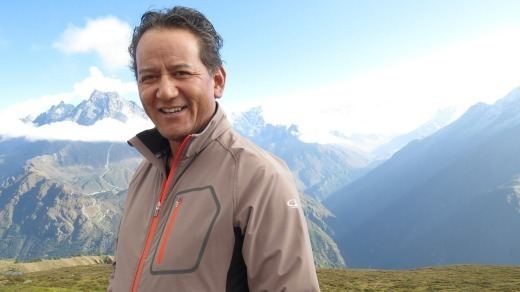 Tashi Tenzing Guide to trekking Mount Everest region Nepal for beginners