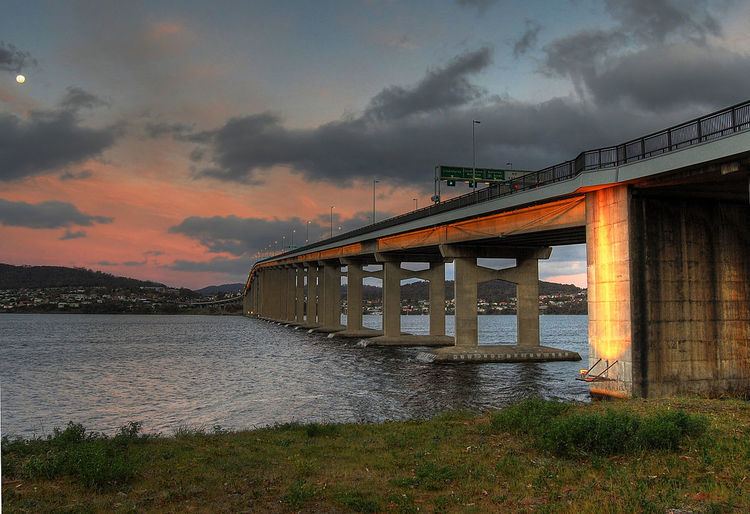 Tasman Bridge