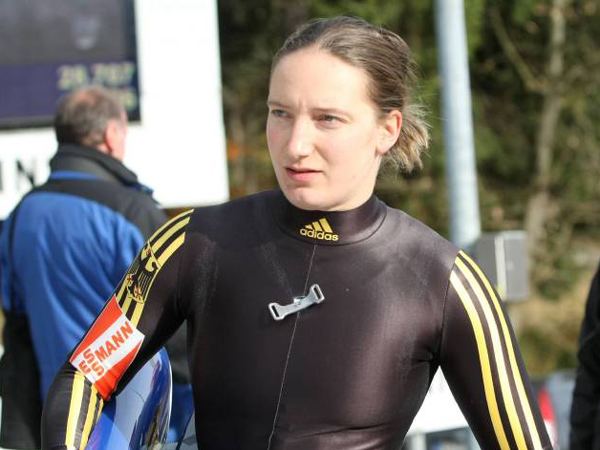 Tatjana Hüfner Perfekter Start fr Hfner Wintersport kicker