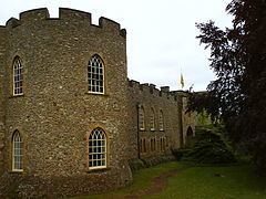 Taunton Castle httpsuploadwikimediaorgwikipediacommonsthu