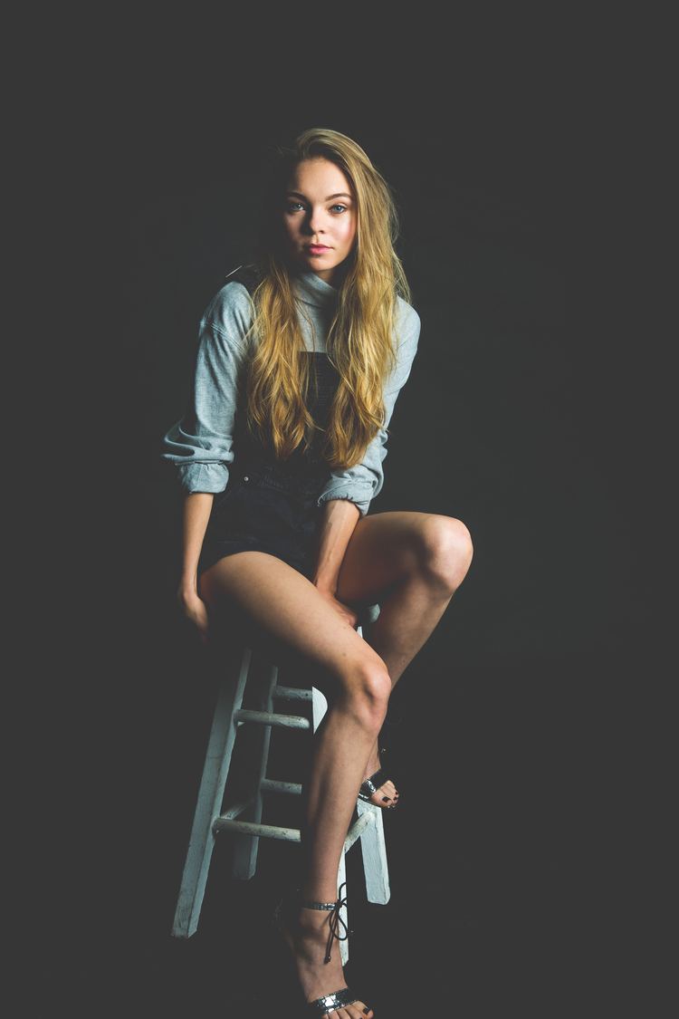 Taylor Hickson Taylor Hickson quotAftermathquot and Dry Shampoo as Key to Apocalypse