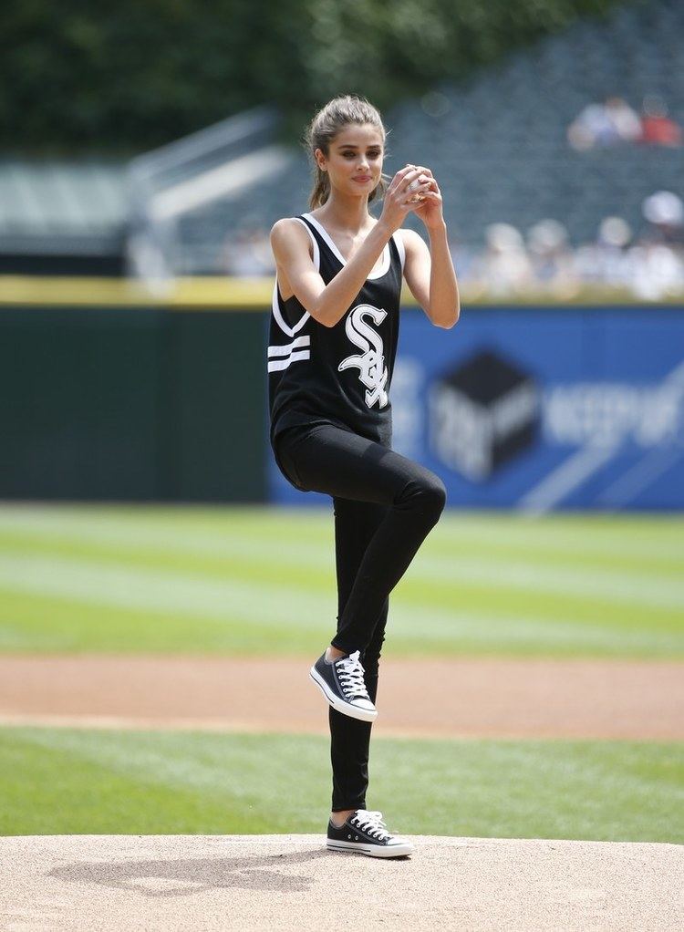 Taylor Hill (baseball) Victorias Secret Model Taylor Hill Throws First Pitch GQ