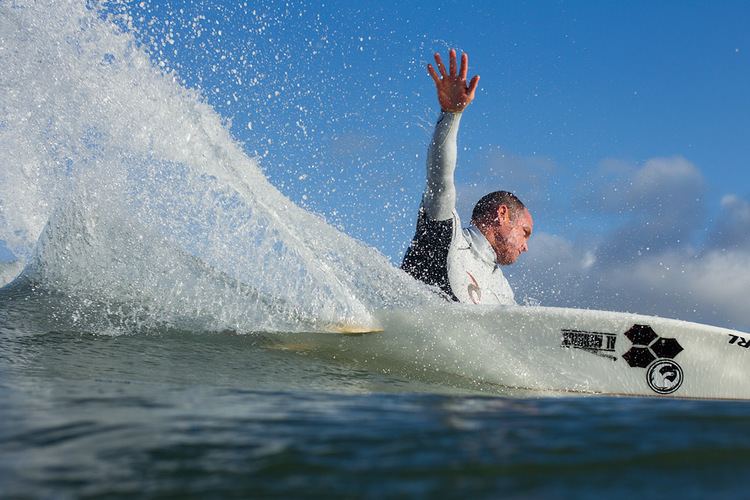 Taylor Knox Staying fit and surfing better with Taylor Knox GrindTVcom